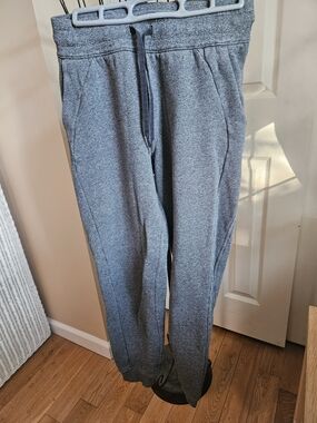 Lululemon  Heathered Grey Gray Joggers Sweatpants Small Size